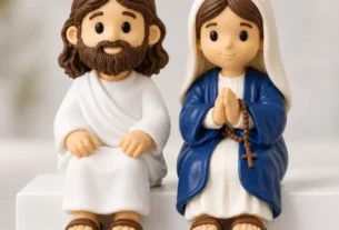 mini jesus maria decoracao monitor